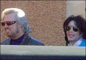 Michael Jackson foi “a pessoa mais fácil de se escrever canções”, de acordo com Barry Gibb Mj-barry-gibb_jpg1